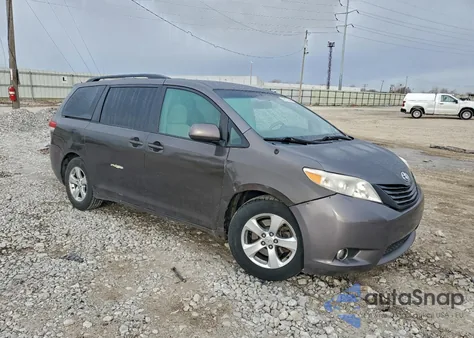 2014 Toyota Sienna Le из США, поврежденный, VIN 5TDKK3DC8ES490068